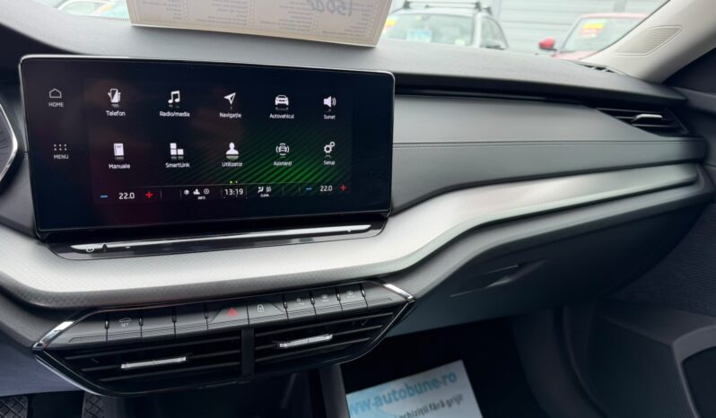 
Skoda Octavia full									