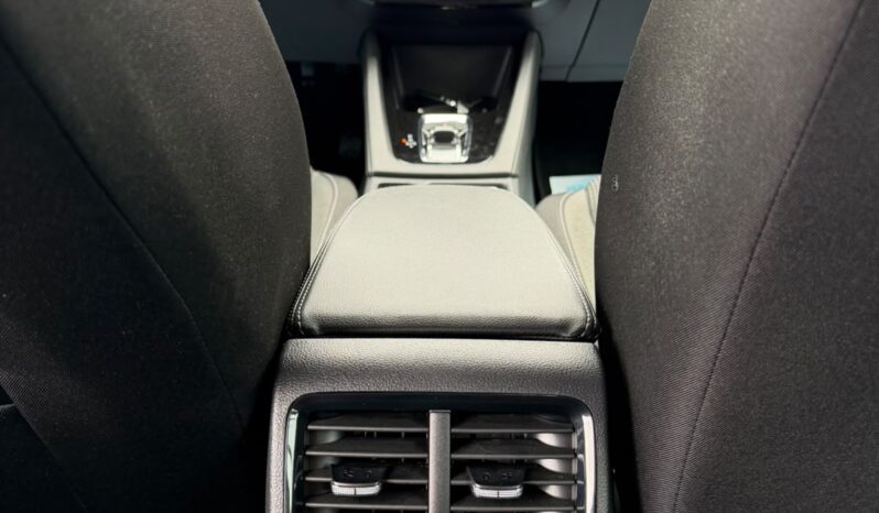 
Skoda Octavia full									