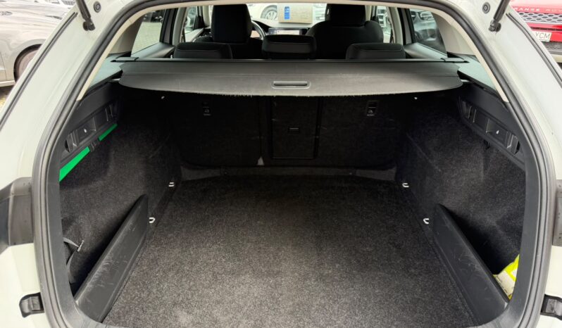
Skoda Octavia full									