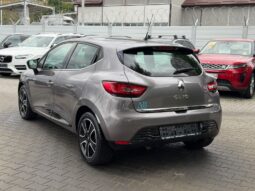 
Renault Clio full									