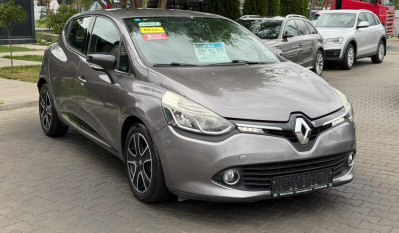 
Renault Clio full									