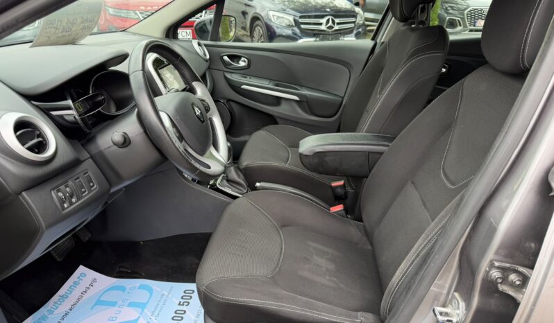 
Renault Clio full									