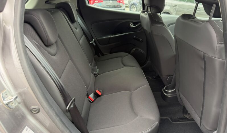 
Renault Clio full									