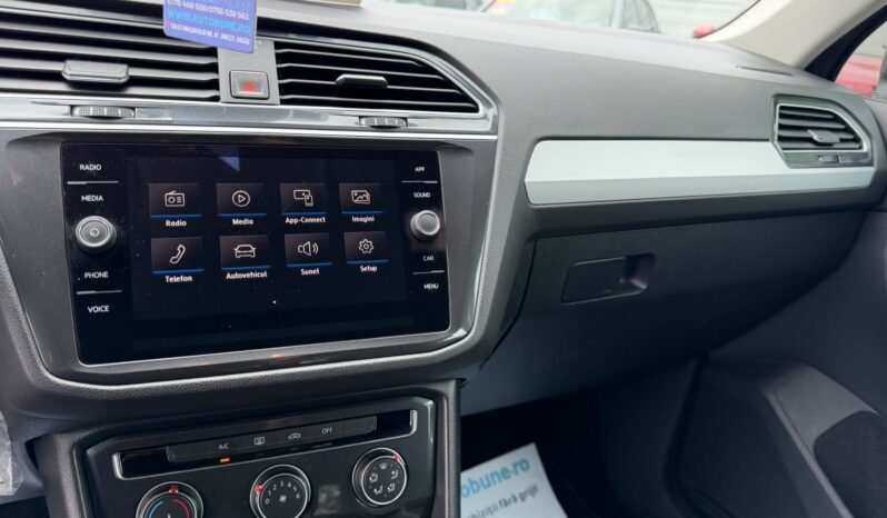 
Volkswagen Tiguan R-LINE full									