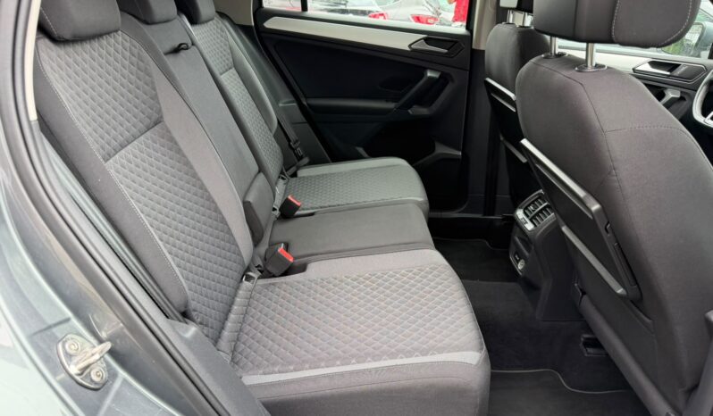 
Volkswagen Tiguan R-LINE full									