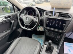 
Volkswagen Tiguan R-LINE full									