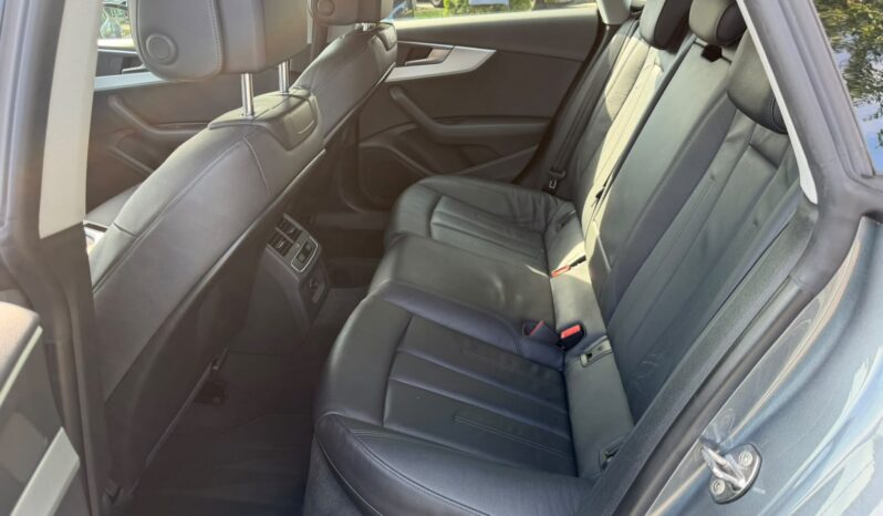 
Audi A5 Sportback QUATTRO full									