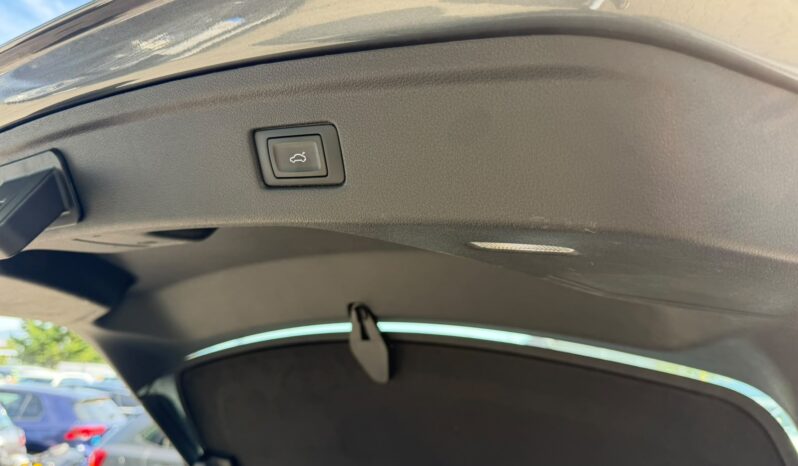 
Audi A5 Sportback QUATTRO full									
