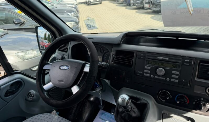 
Ford Transit (8 Locuri) full									