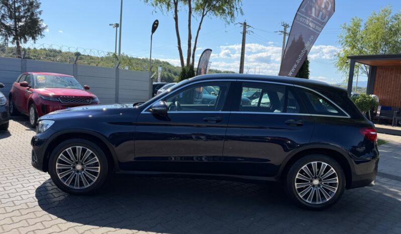 
Mercedes GLC 4MATIC full									