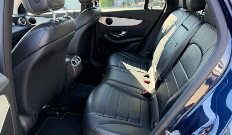 
Mercedes GLC 4MATIC full									