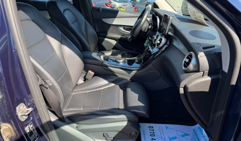 
Mercedes GLC 4MATIC full									
