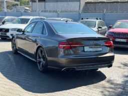 
Audi S8 V8 QUATTRO full									