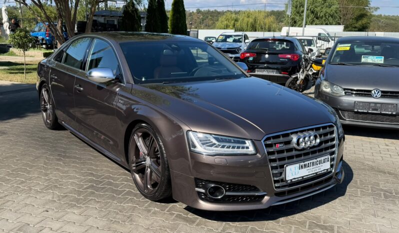 
Audi S8 V8 QUATTRO full									