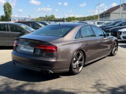 
Audi S8 V8 QUATTRO full									