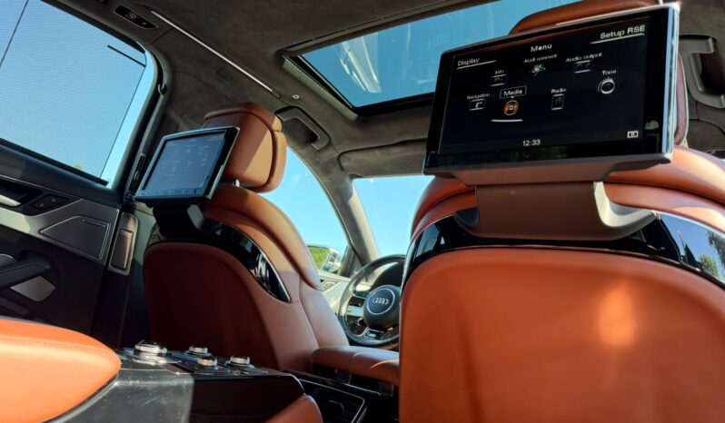 
Audi S8 V8 QUATTRO full									