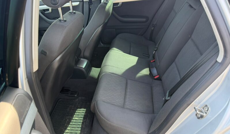 
Audi A4 full									