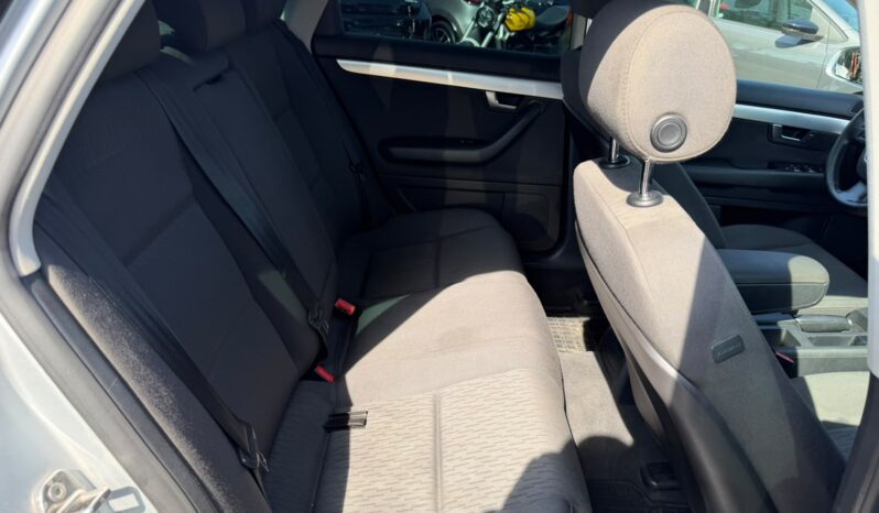 
Audi A4 full									