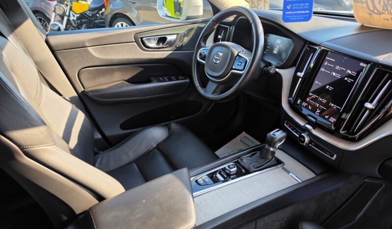 
Volvo XC60 INSCRIPTION AWD full									