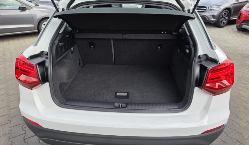 
Audi Q2 BUSINESS full									