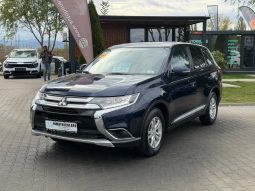 Mitsubishi Outlander 4X4 (2016)